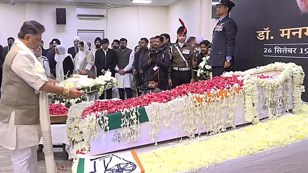 Former PM Manmohan Singh cremated with full state honours