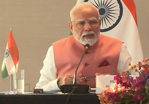 PM Modi Bihar Visit Live Updates: 'Hellbent to insult Bihar'; PM Modi attacks Congress for 'bidi' remark, vows to halt 'infiltration'